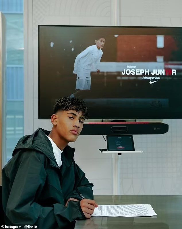 6歲就能顛球1000個(gè)！郵報(bào)：14歲曼聯(lián)小將加布里埃爾被多隊(duì)關(guān)注