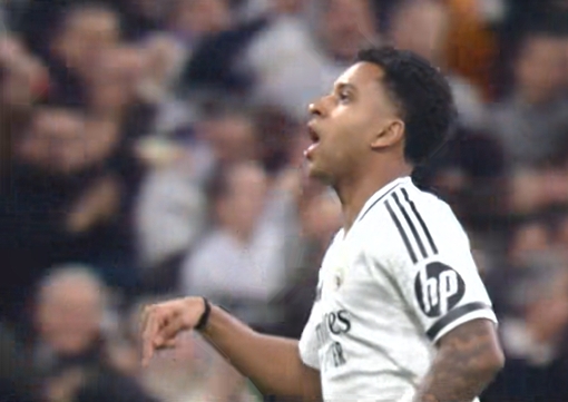 安靜！羅德里戈進(jìn)球后指著袖標(biāo)的15冠&手指向下，最后指胸口隊(duì)徽