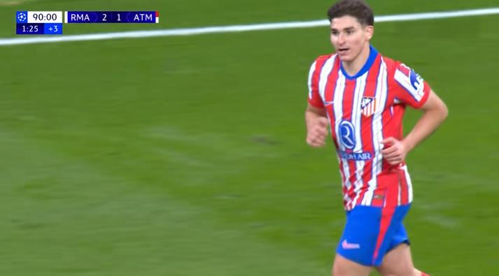 拼勁十足！打滿全場(chǎng)的小蜘蛛補(bǔ)時(shí)還在逼搶皇馬后防，差點(diǎn)拼得角球