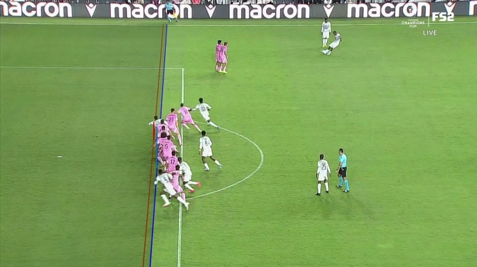 邁阿密半場(chǎng)遭讀秒進(jìn)球但對(duì)手越位！裁判看VAR后判定客隊(duì)進(jìn)攻越位