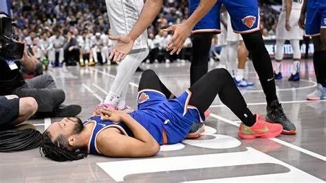 庫里吉米逆轉(zhuǎn)22分；布倫森傷倒洛杉磯