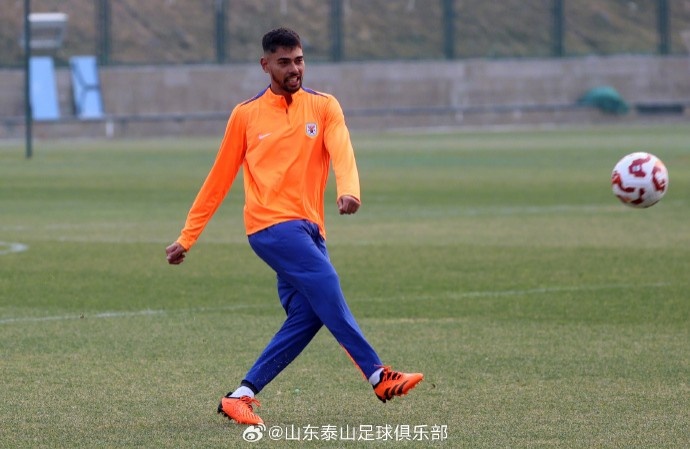 3月7日，山東泰山隊(duì)結(jié)束了短暫假期重新集中