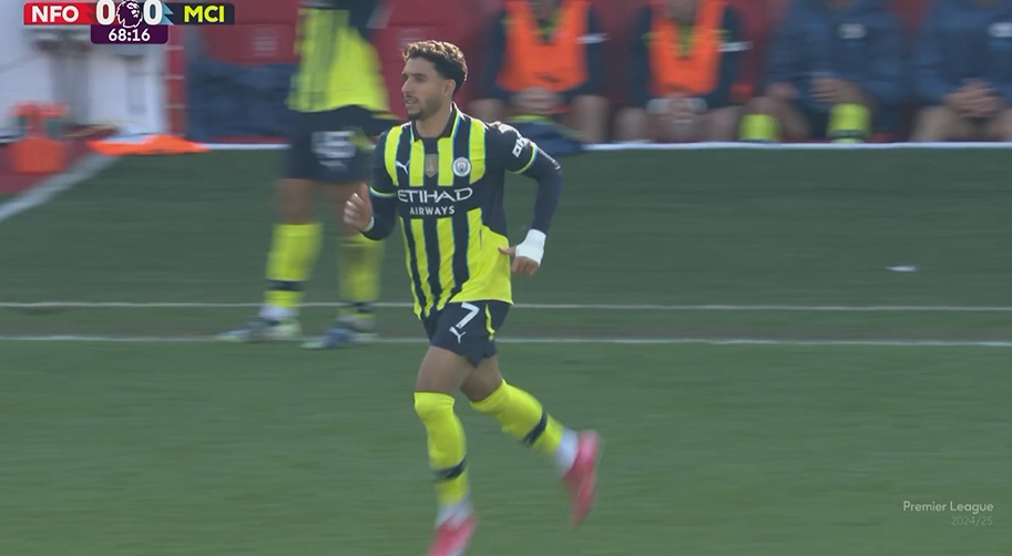 繼續(xù)調(diào)整！曼城69分鐘換上馬爾穆什、丁丁，福登、薩維尼奧被換下