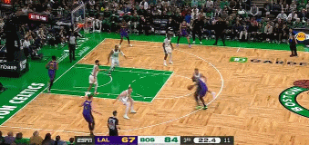 混亂！古德溫底線繞出“搶斷”詹姆斯 隨后分球失誤