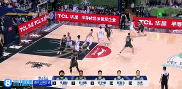 重回同一起跑線！同曦第三節(jié)上來不到2分鐘 7-0直接追平比分！