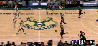 手起刀落！東契奇轉換中三分線一米遠直接開火命中 本場第四記