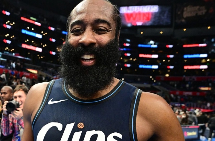 哈登會(huì)續(xù)約快船嗎？ 快船會(huì)放棄他嗎？