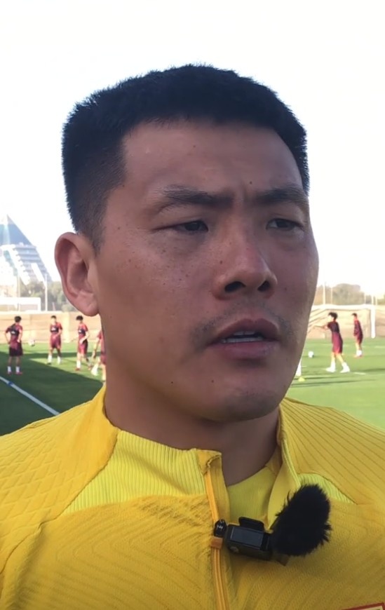 王大雷：年輕國腳不怯場能扛起未來，我們訓(xùn)練高強度跑比實戰(zhàn)多