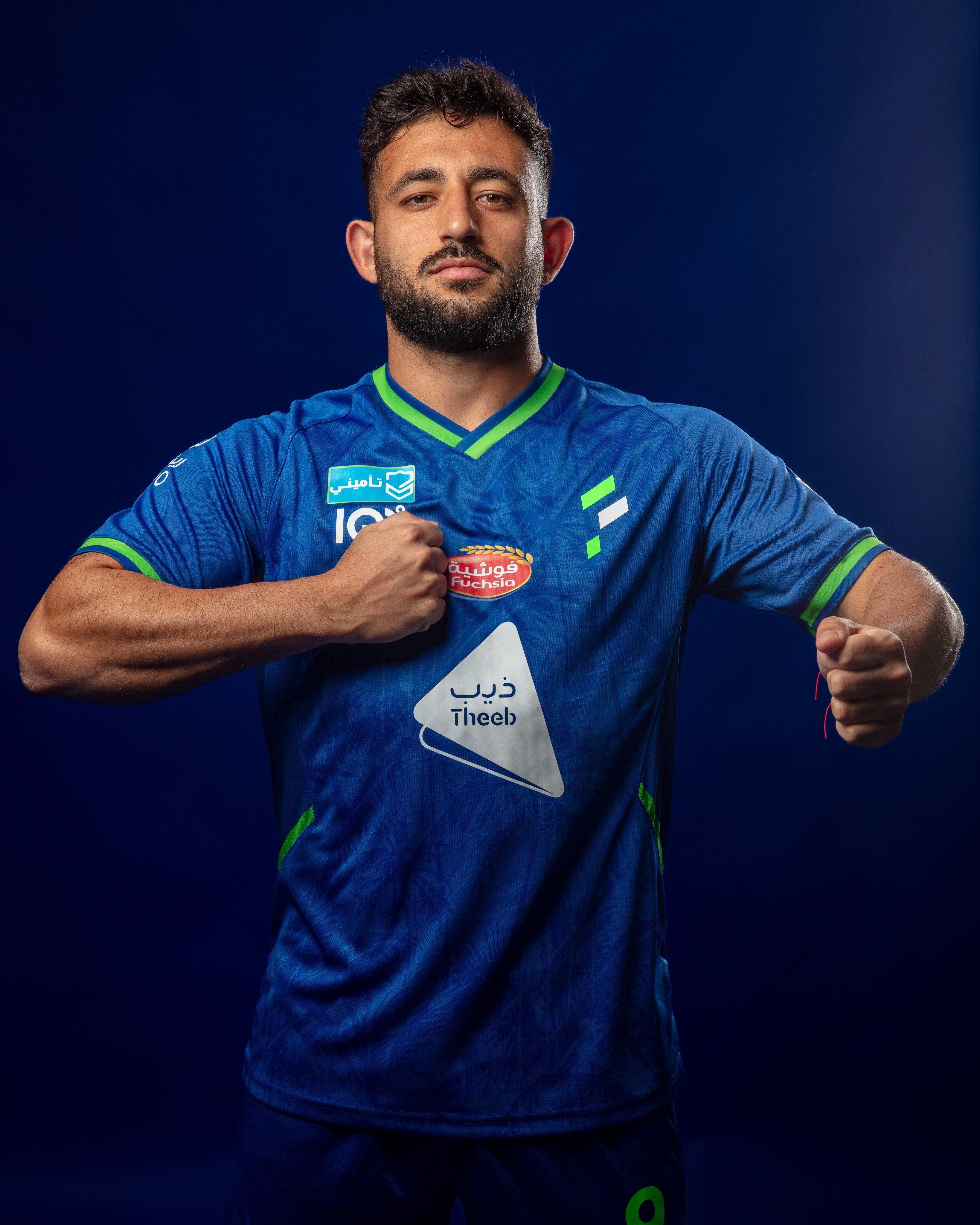 海港舊將巴爾加斯雙響助哈薩征服取勝，加盟后11場(chǎng)2球3助