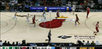 穩(wěn)住局勢！德里克-懷特吸引包夾送妙傳 科內(nèi)特溜底線順下反籃打中