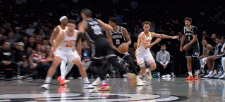 鬼手神偷！丹尼爾斯送出本場(chǎng)個(gè)人第4次搶斷 反擊追到1分打停籃網(wǎng)