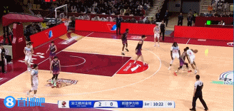 力戰(zhàn)“舊主”！哈雷爾開(kāi)場(chǎng)連突帶投獨(dú)得4分 浙江主場(chǎng)漫天噓聲