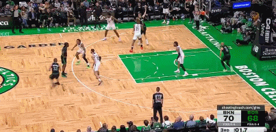 轅門射戟！謝爾曼側(cè)翼超遠(yuǎn)三分手起刀落 球壓哨洞穿籃心