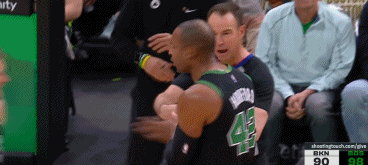 分球必爭(zhēng)！凱爾特人底線發(fā)球超時(shí) 霍福德馬祖拉與裁判激烈交談