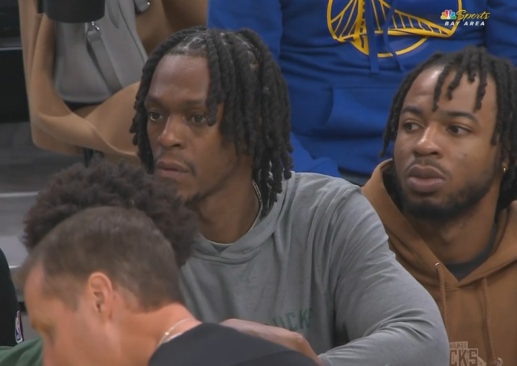 好久不見！隆多梳著臟臟辮 在雄鹿替補(bǔ)席觀戰(zhàn)比賽