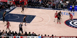 活過(guò)來(lái)了！博格丹不規(guī)則拋投也能進(jìn) 本場(chǎng)比賽已經(jīng)8中8砍20分了！