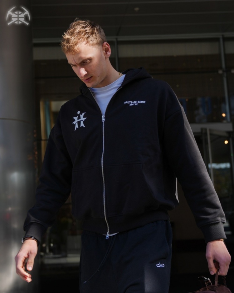 約穆缺陣&威少帶隊(duì)?wèi)?zhàn)舊主！掘金穿搭：威少短褲短袖黑白配