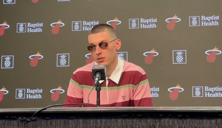 希羅談被絕殺慘遭9連?。汉茉愀?對此只能吸取教訓&繼續(xù)下一場