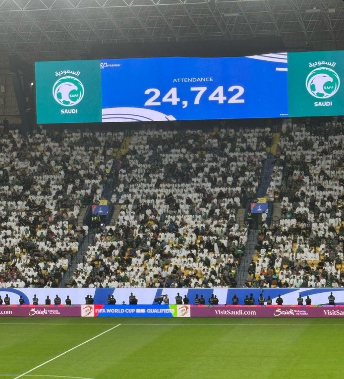 國足0-1客負(fù)沙特，本場(chǎng)比賽現(xiàn)場(chǎng)觀眾人數(shù)為24742人