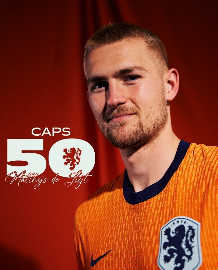 德里赫特替補(bǔ)出場(chǎng)，迎個(gè)人荷蘭隊(duì)50次出場(chǎng)里程碑之戰(zhàn)