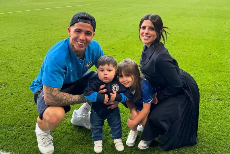 恩佐女友：是恩佐求我復合的！我不會管他單身時和其他女人做的事