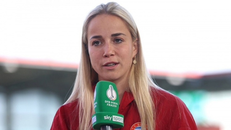 拜仁高層缺席女足德國杯半決賽，球員：希望他們至少在電視上看了