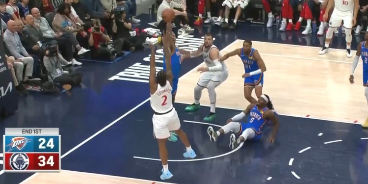 暫時壓制聯(lián)盟第一！快船首節(jié)34-24領(lǐng)先雷霆10分