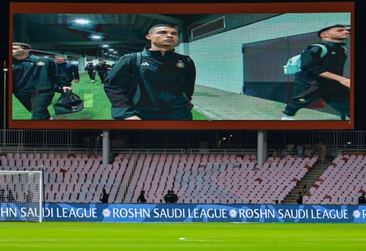 沙媒：足協(xié)將麥加統(tǒng)一對利雅得勝利遲到的抗議發(fā)回紀(jì)律委員會審查