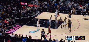 姍姍來遲！波杰姆斯基命中勇士首發(fā)第一記三分&目前合計15中1