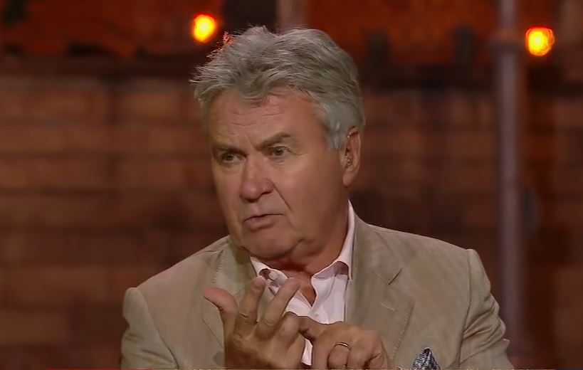 希丁克點(diǎn)評(píng)埃因霍溫：上下半場(chǎng)判若兩隊(duì)，今天對(duì)槍手挽回了面子