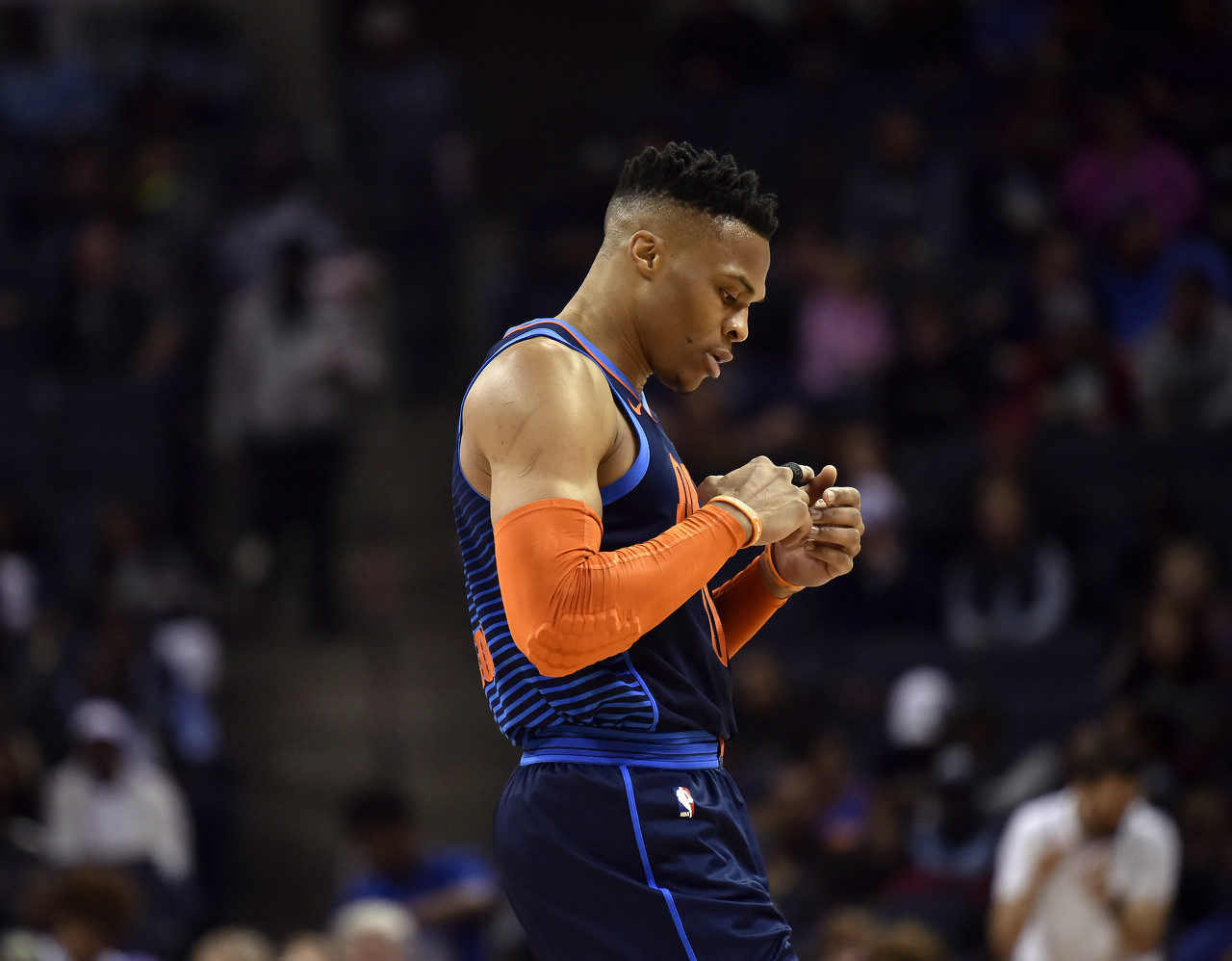 單場至少13中0罕見嗎？指環(huán)王威少卡特都干過 榜首17中0可還行？