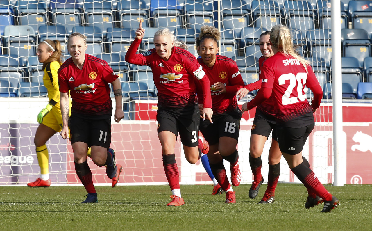 太陽報：新球場建成后，曼聯(lián)計劃讓俱樂部女足也進行使用