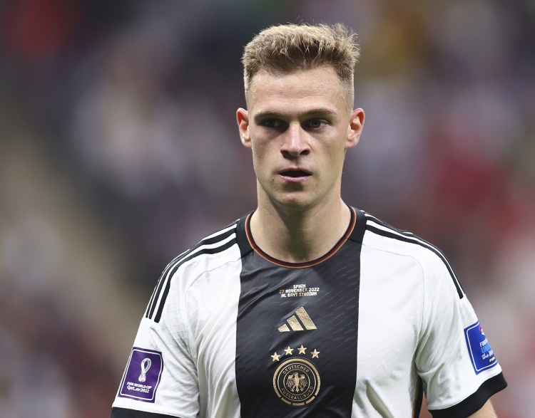 納帥：德國隊(duì)在6號位選擇很多，但沒看到比基米希更穩(wěn)健的右后衛(wèi)