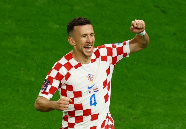 對(duì)陣法國(guó)隊(duì)單場(chǎng)傳射，佩里西奇成2015年11月的魯尼后首人