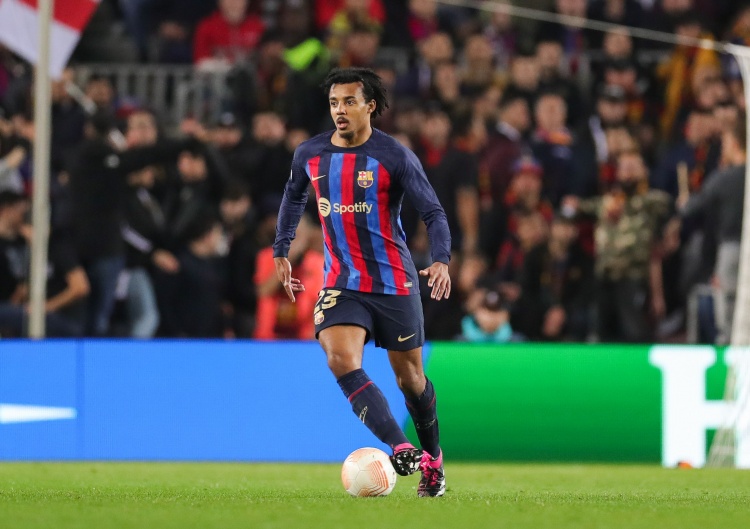 馬卡報：除孔德和瓊阿梅尼，邁尼昂也參與到兩人的國王聯(lián)賽球隊中