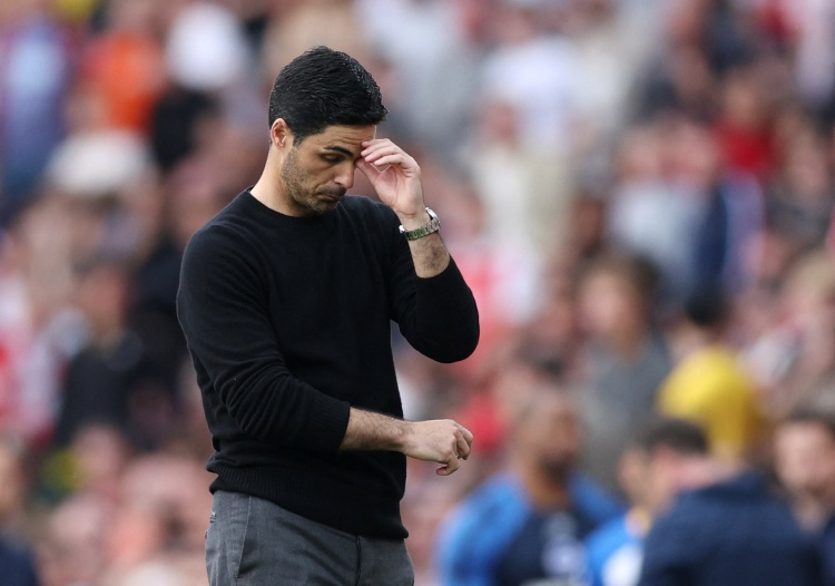 13射1正0進(jìn)球&落后榜首10分！摩根：沒有前鋒毀掉了阿森納的賽季