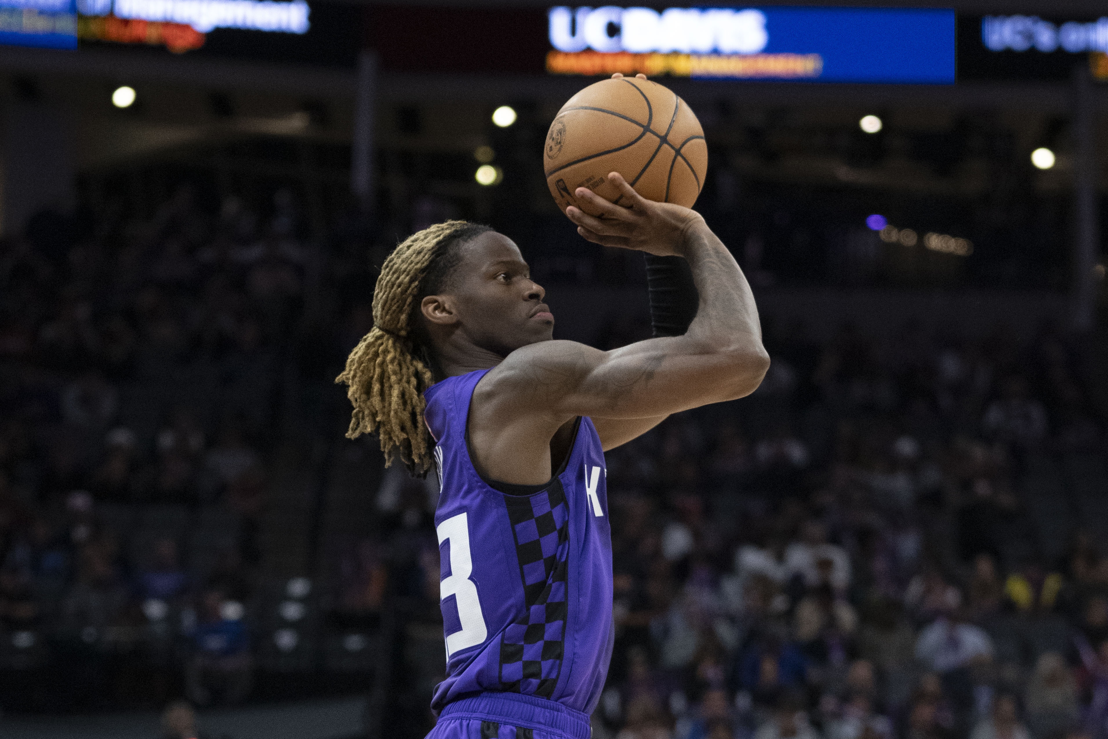 毫無(wú)手感！埃利斯7中0&三分6中0僅拿2板1助2斷 4次犯規(guī)