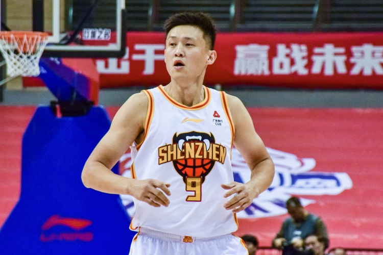 老將盡力了！周鵬8中7高效拿下16分3板1助1斷 正負(fù)值+4全隊(duì)最高