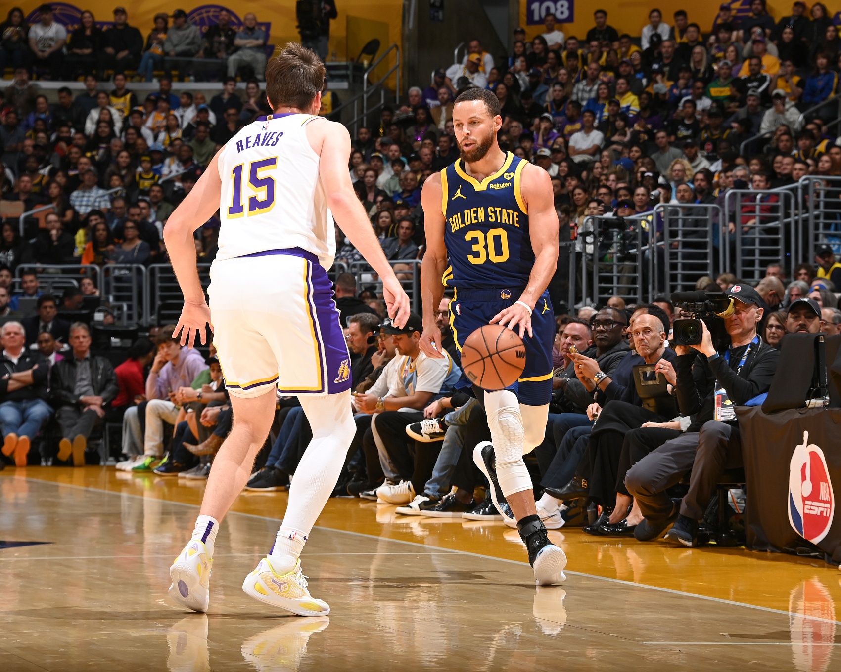 月最佳提名：庫里、里夫斯、約基奇、康寧漢姆、SGA等球員在列