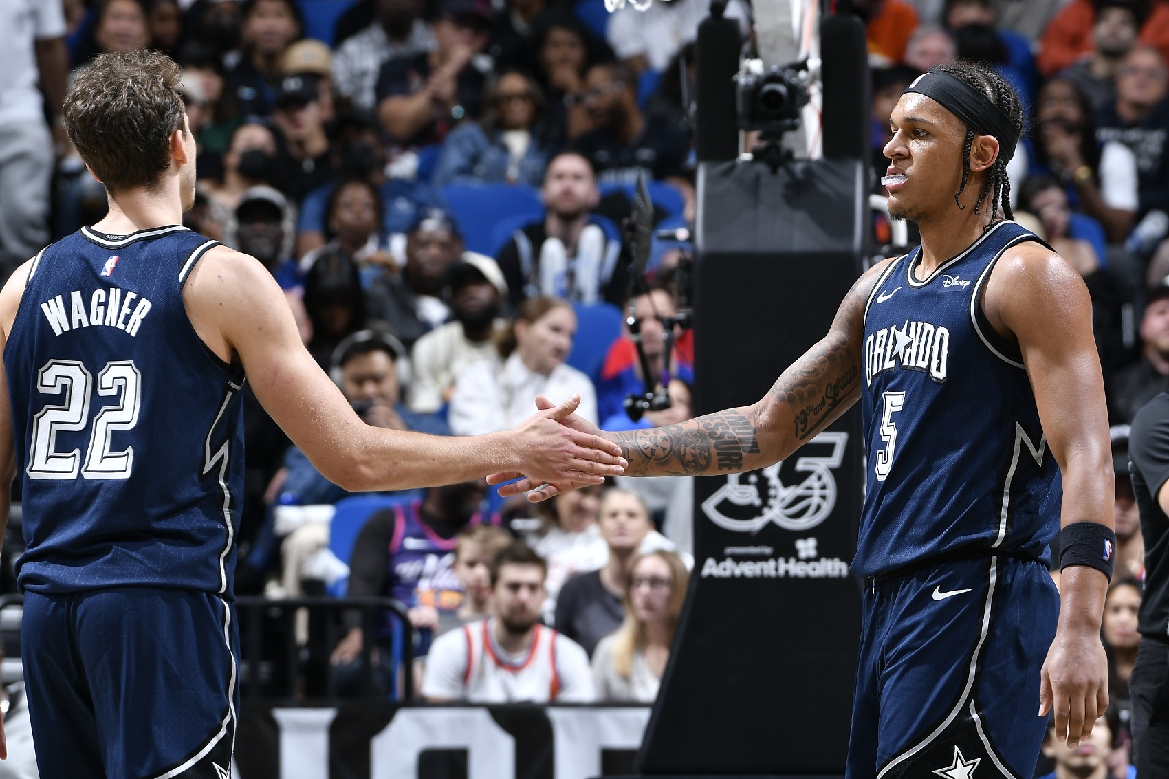 魔術(shù)官方：客場(chǎng)8連勝鵜鶘 創(chuàng)隊(duì)史在單一客場(chǎng)最長連勝紀(jì)錄