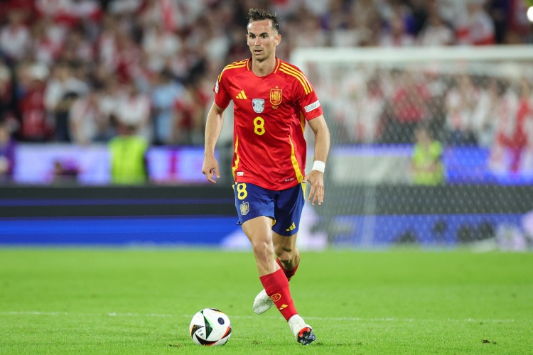 法比安自首秀以來(lái)37次為西班牙登場(chǎng)均不敗，追平隊(duì)史最佳紀(jì)錄