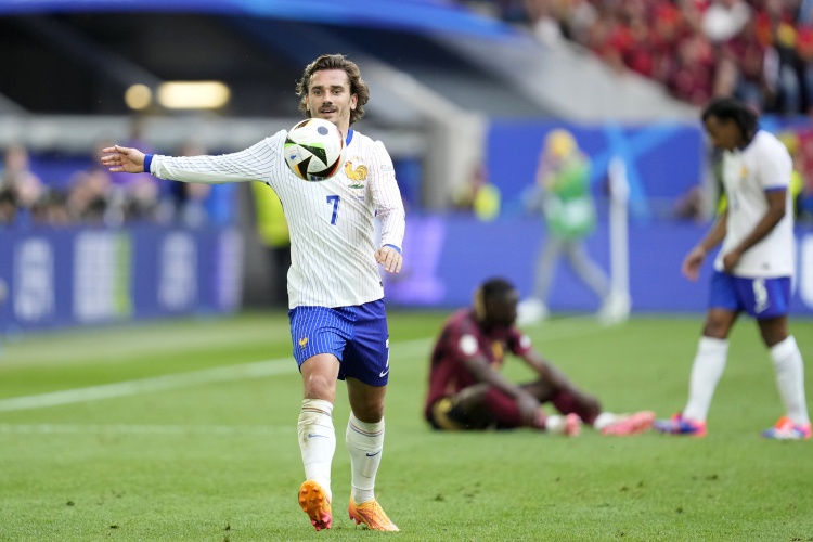 隊報：因行程安排沖突，格列茲曼將缺席法國隊致敬儀式