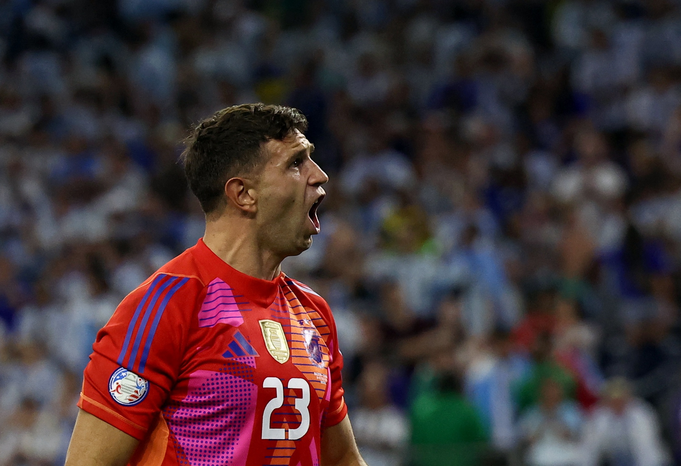 大馬?。簽榍蜿?duì)的表現(xiàn)感到驕傲，我們將帶著尊重和責(zé)任感對(duì)陣巴西