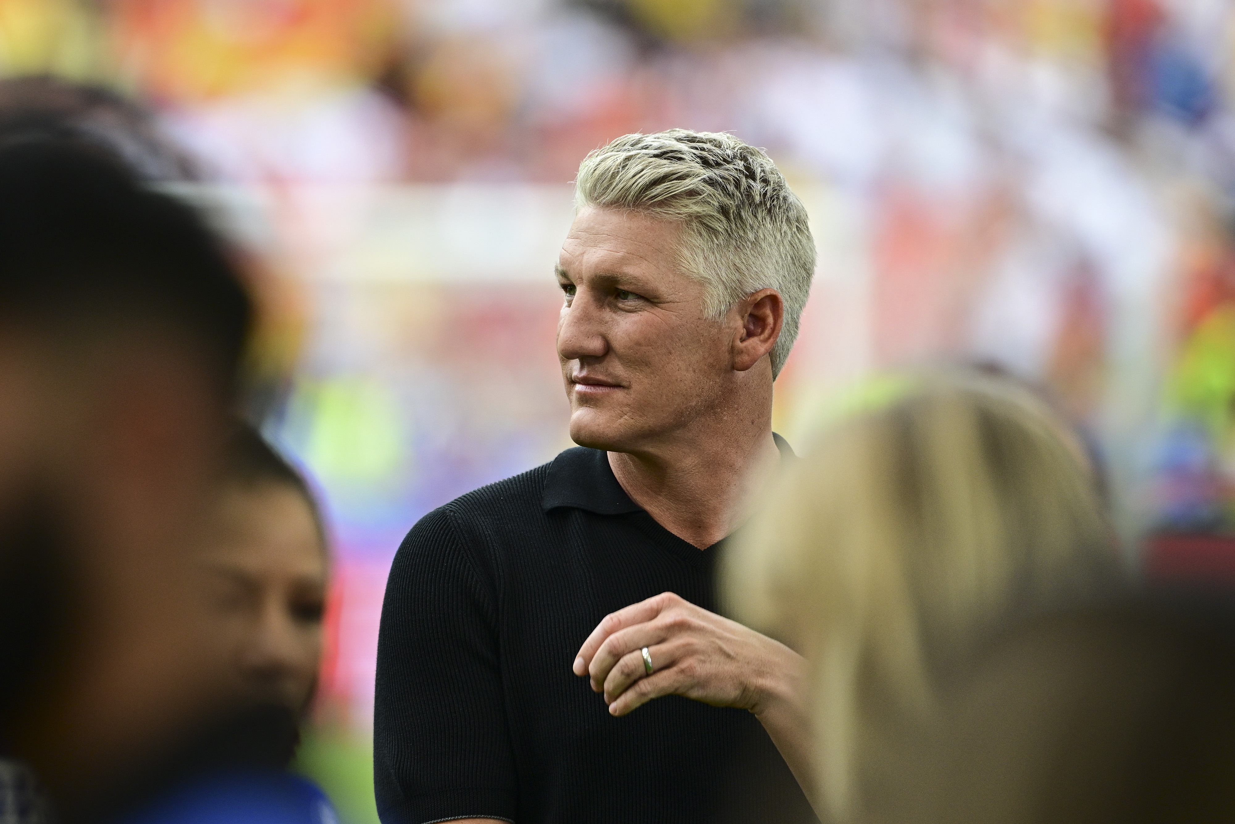 小豬：藥廠應(yīng)視兩場失利為學(xué)習機會，拜仁vs國米是勢均力敵的對決