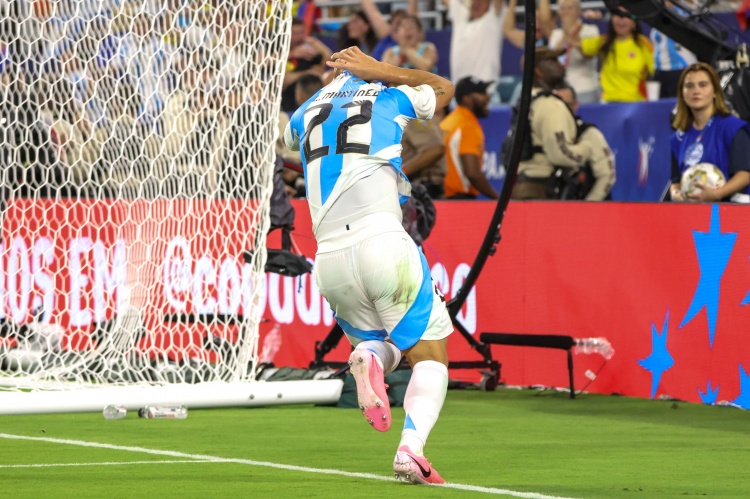 ESPN：勞塔羅-馬丁內(nèi)斯肌肉有些問題，出戰(zhàn)烏拉圭存疑