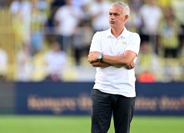 1-3流浪者！費內(nèi)巴切遭遇隊史歐聯(lián)杯淘汰賽主場首敗，此前8勝3平