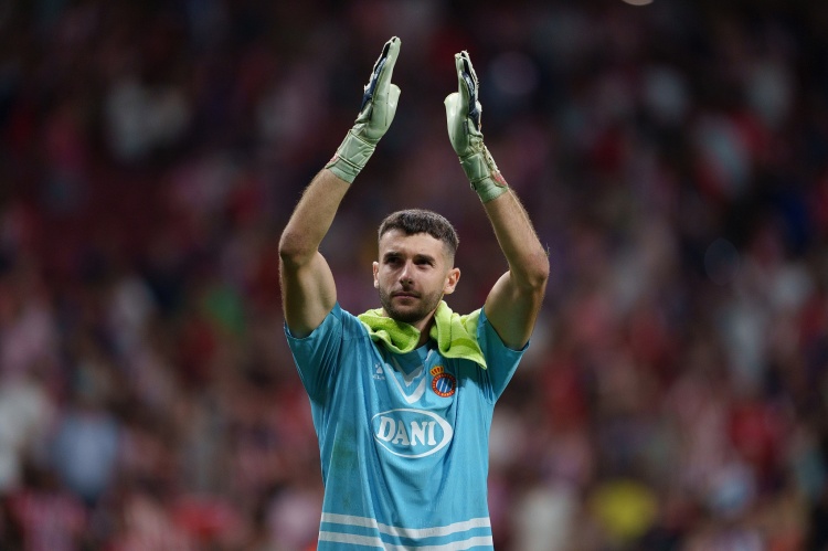 世體：巴薩為應(yīng)對下賽季門將陣容薄弱，有意簽西班牙人門將加西亞