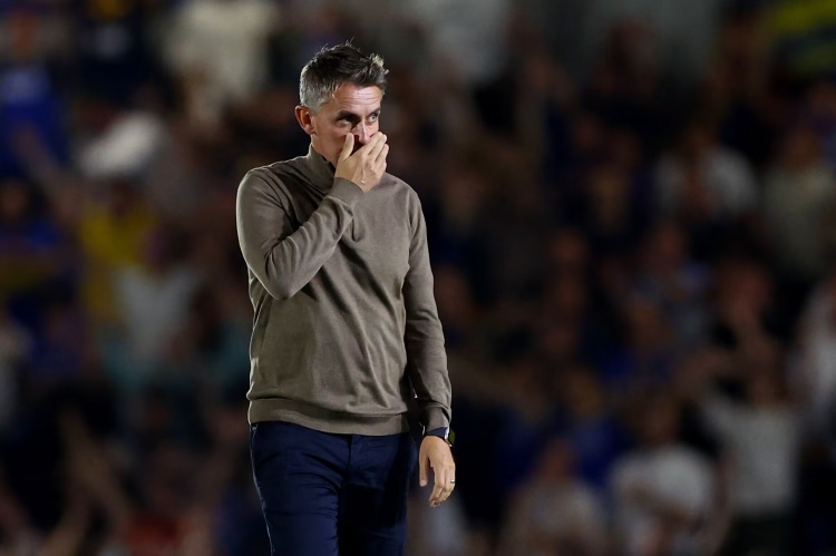 伊鎮(zhèn)主帥：當(dāng)曼聯(lián)只剩10人的時候，他們做得比我們更好