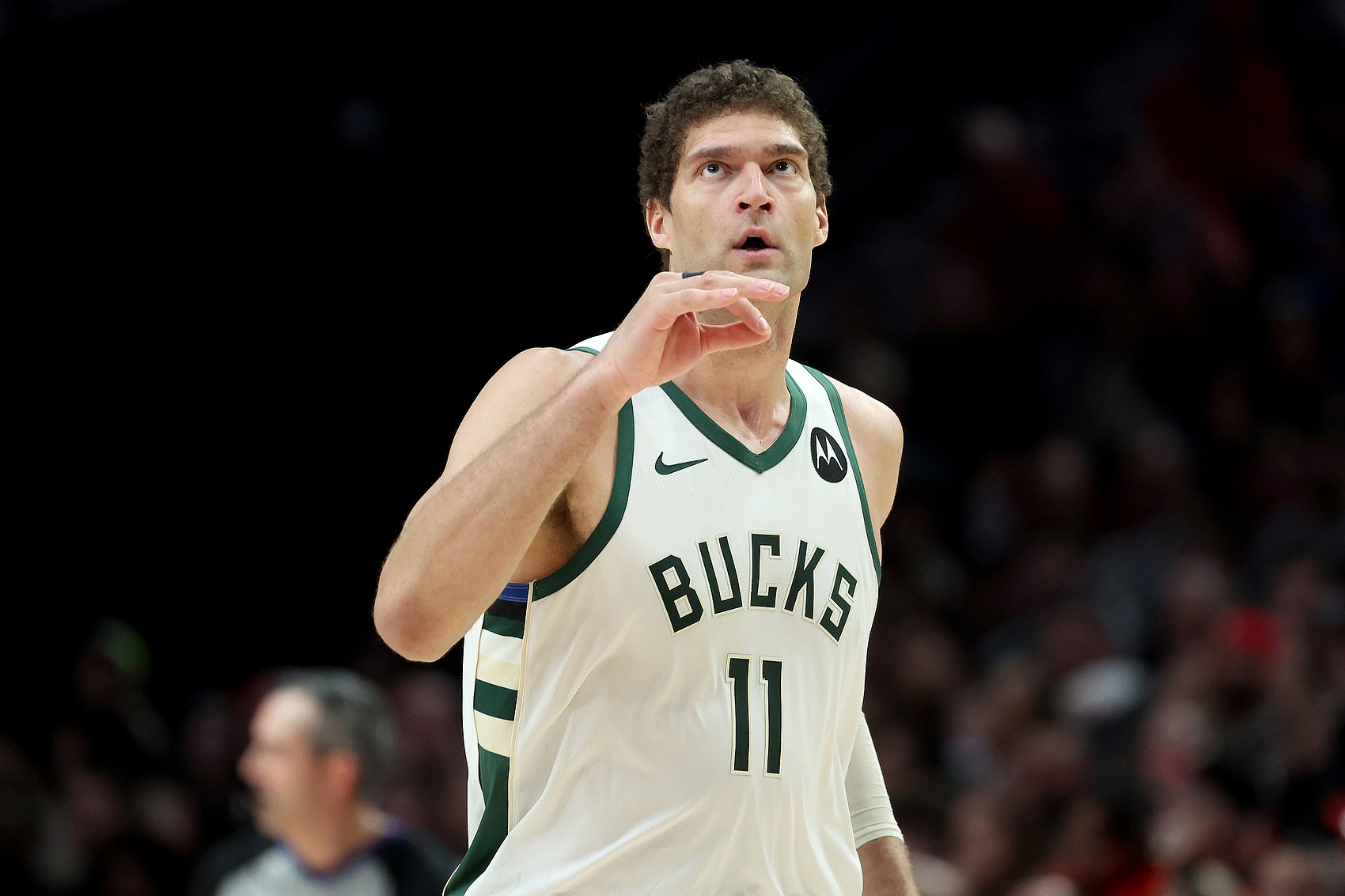 高效！大洛上半場(chǎng)7投5中&三分2中1 攻下13分6板1助