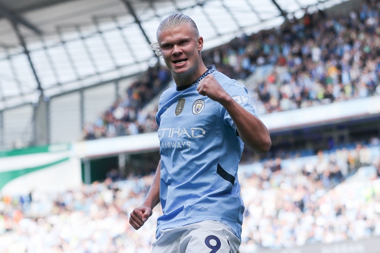 哈蘭德連續(xù)3個(gè)賽季主客場(chǎng)均能打進(jìn)至少10球，凱恩后英超第二人